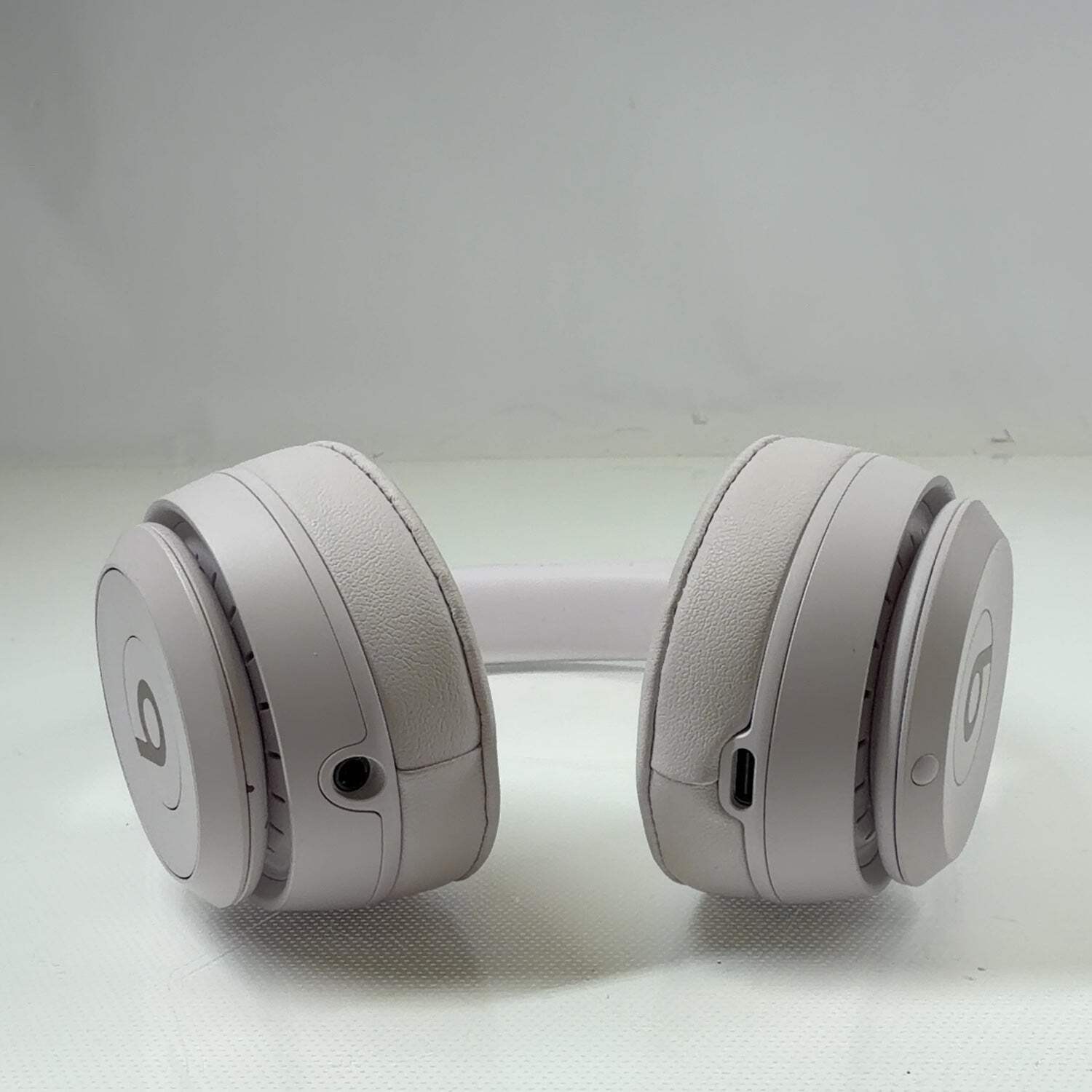 Beats Solo4 Wireless Over-Ear Bluetooth Headphones Cloud Pink A3140