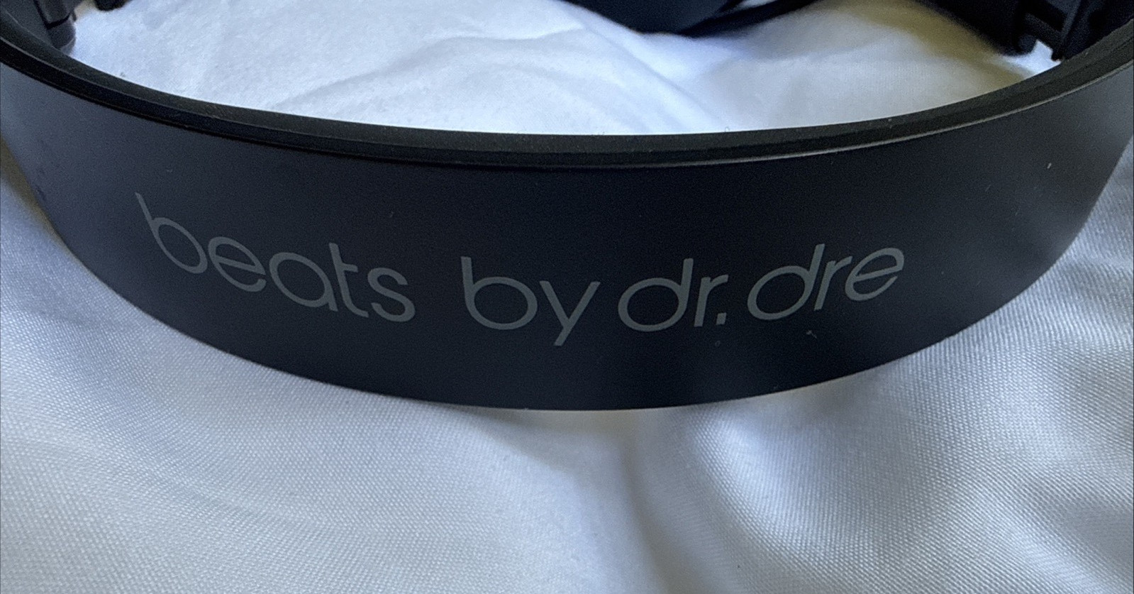 Beats Solo HD Wired On Ear Headphones Black Matte Model Monster Audio Cable 2012