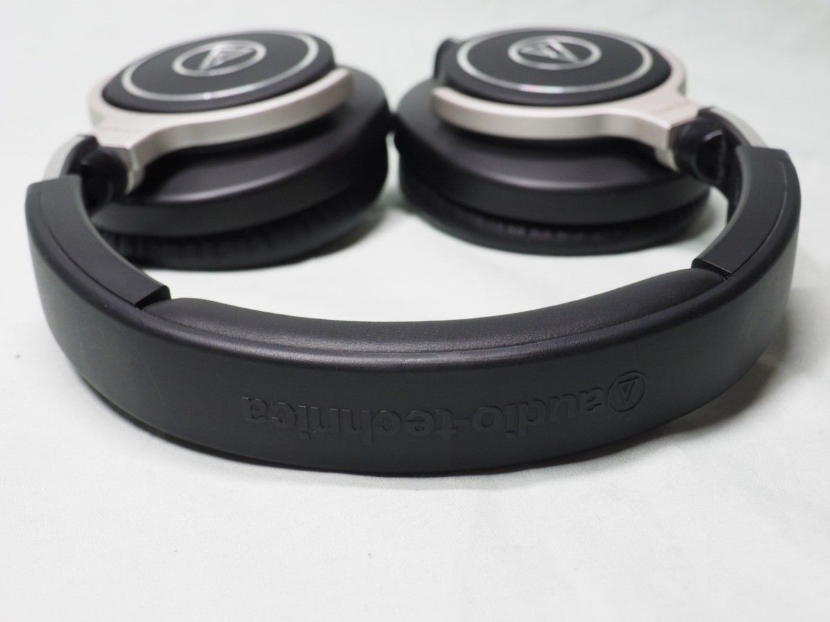 Audio-Technica ATH-M70x Closed-Back Studio Monitor Headphones