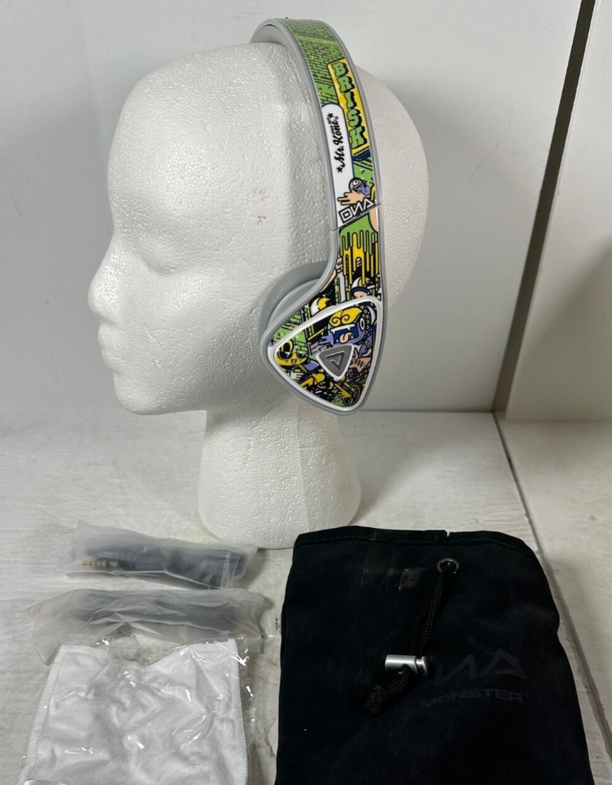 Brand New Monster Dna Wired Noise Isolating Headphones Lipton Brisk TeaGiveaway