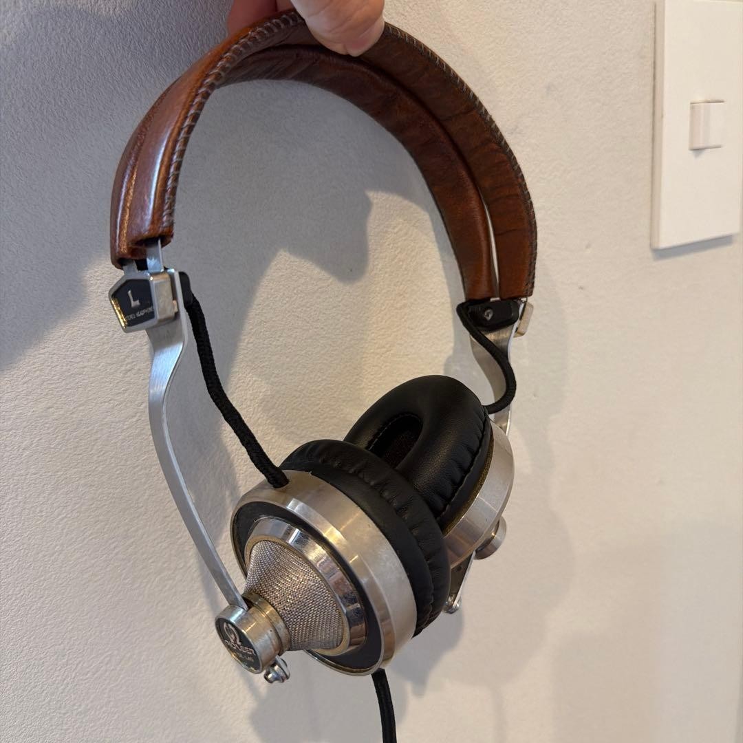 Pioneer SE-L40 Vintage Stereo Headphones Brass & Leather Working condition