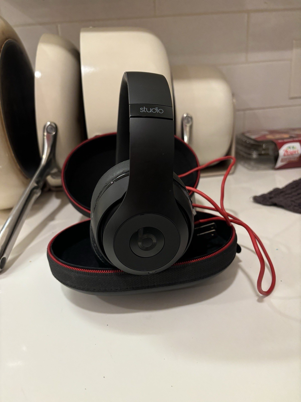 Beats Studio 2 Wireless Series Over-Ear Headphones – Matte Black (MHAJ2AM/B)