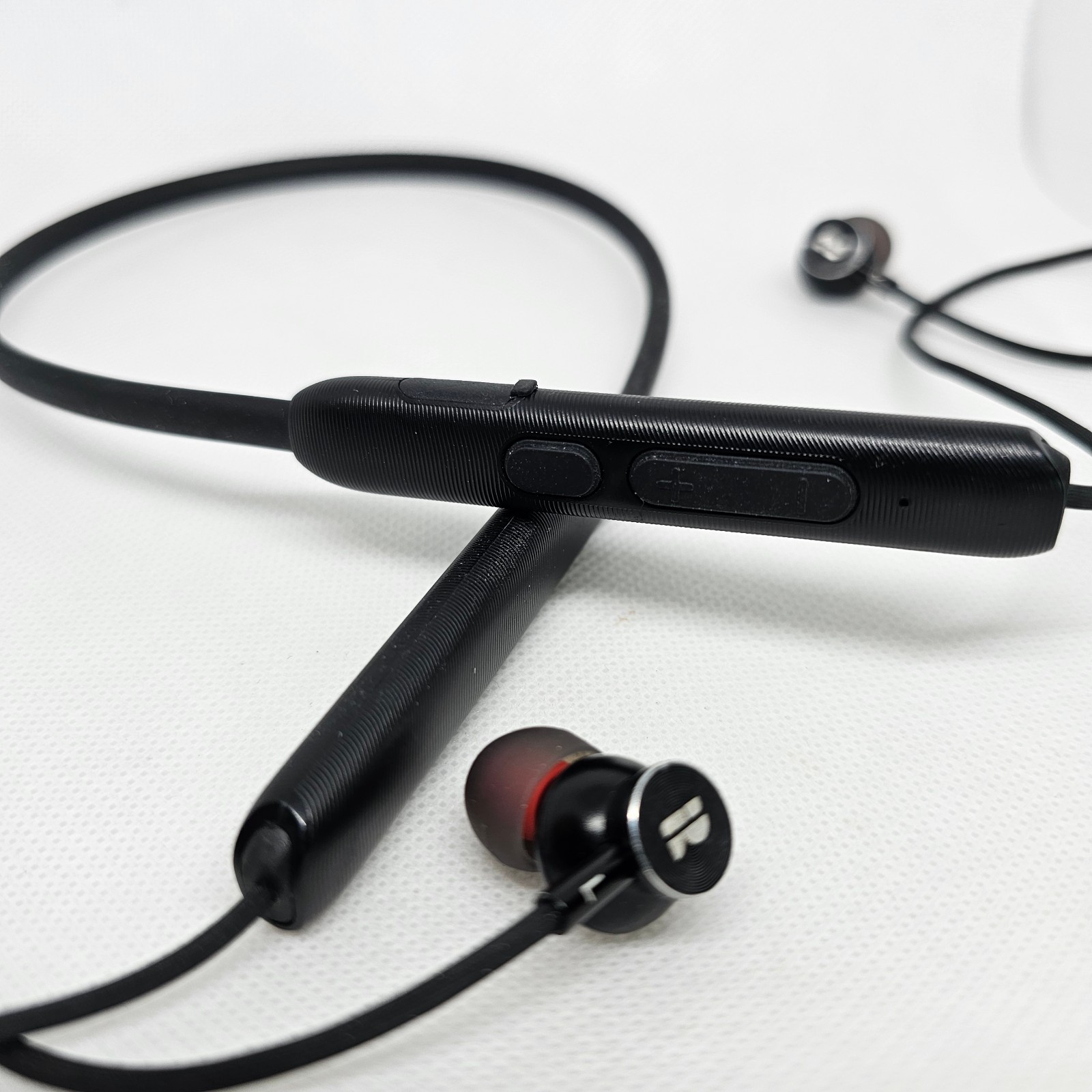 Rythflo Active Noise Cancelling Wireless Bluetooth Neckband Earbuds