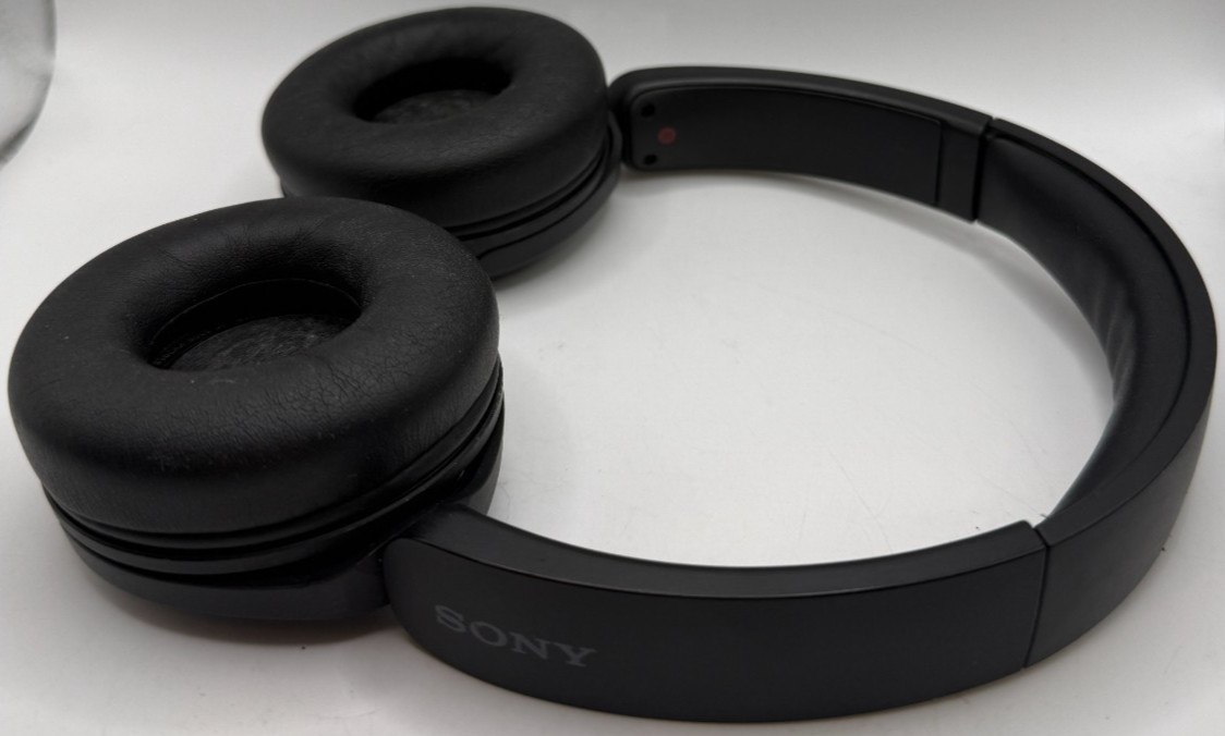 Sony YY2958 WH-CH520 Black Wireless Over the Ear Headphones