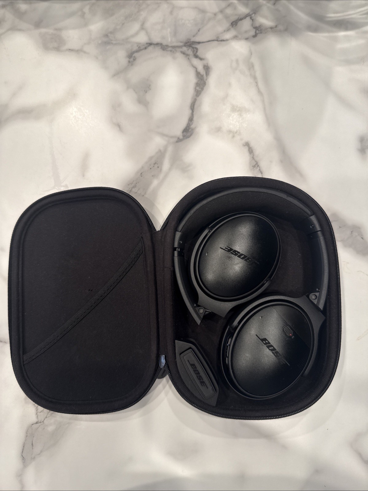Bose QuietComfort 35 Over the Ear Wireless Headphones – Black