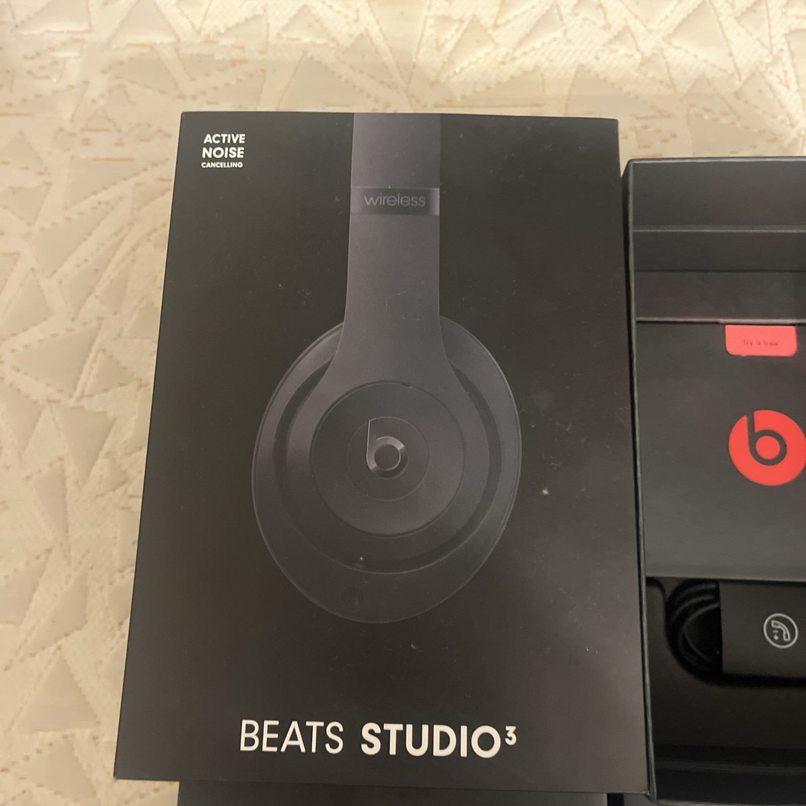EMPTY BOX Beats Studio 2 Matte Black Wireless Bluetooth Headphones B0501