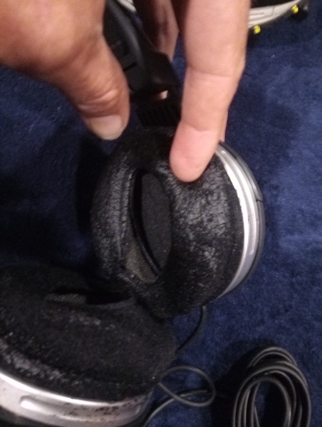 Sony Stereo MDR-XD100 Headphones Music/Gaming Ear Pads Shedding Free Ship