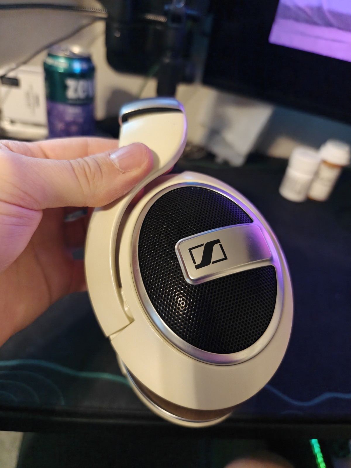 bundle Kiwi Ears x Z Reviews: Serene + Sennheiser HD 599