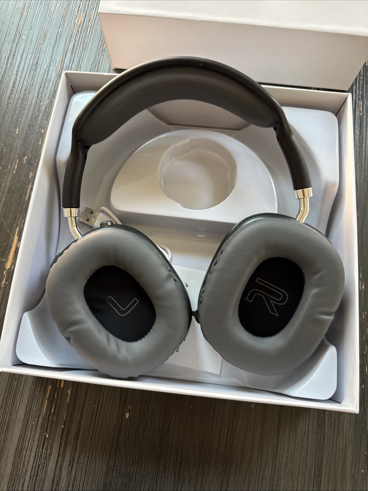 Unbranded ROHS Headphones Ear Cups Open box