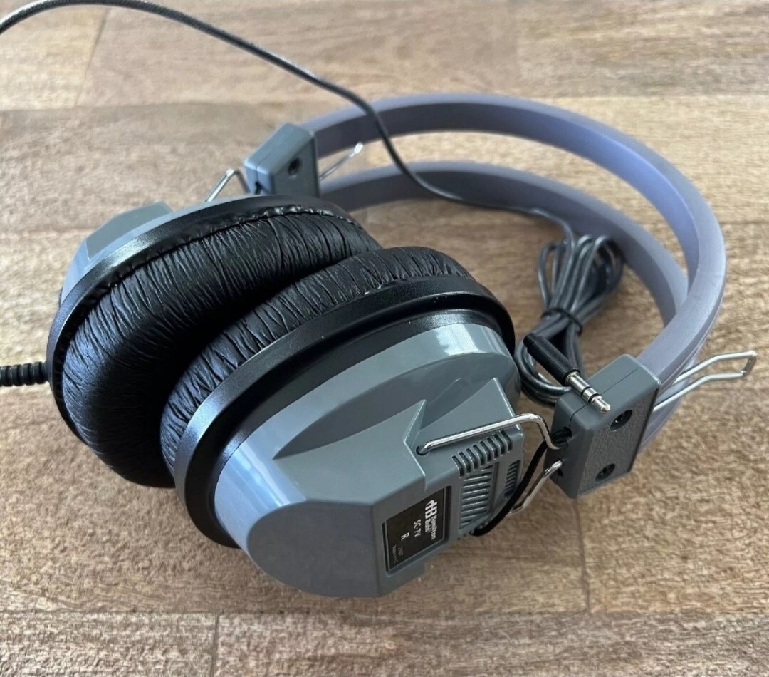 NEW Hamilton Buhl SC-7V SchoolMate Deluxe Over-Ear Headphones Gray