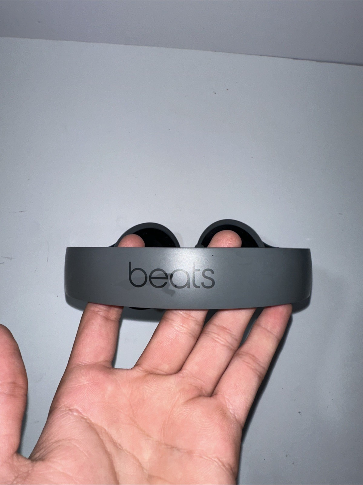 Beats by Dr. Dre Studio3 Over the Ear Wireless Headphones -Grey (Cracked Side⚠️