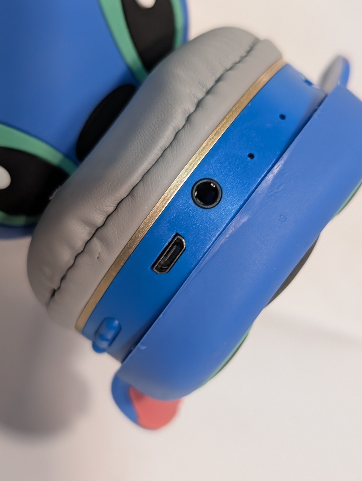 Lot of 10 Stitch kids Bluetooth wireless headphones AH-906 mic 3.5mm jack blue