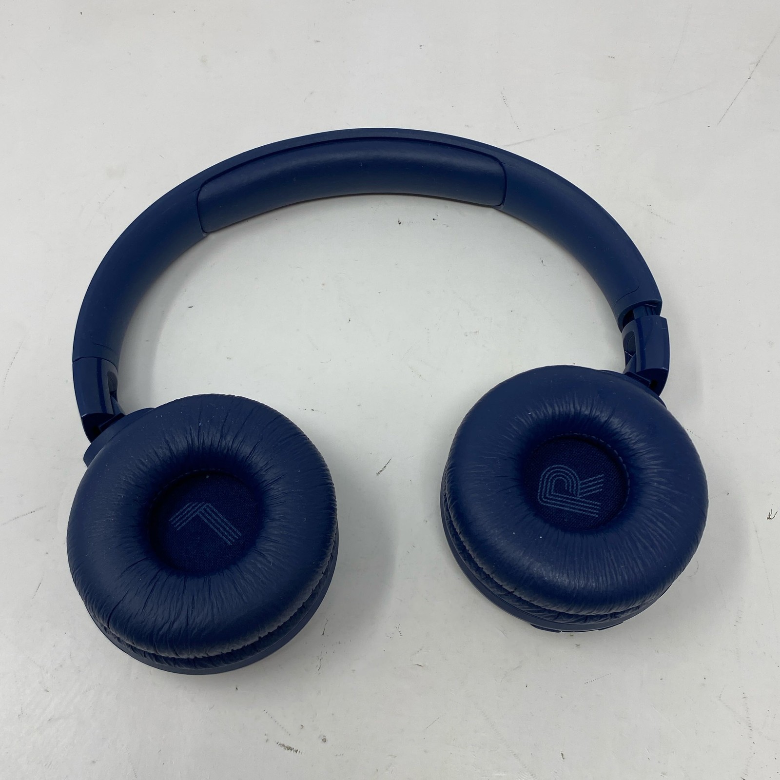 JBL Tune 520BT Wireless Bluetooth On-Ear Headphones – Blue