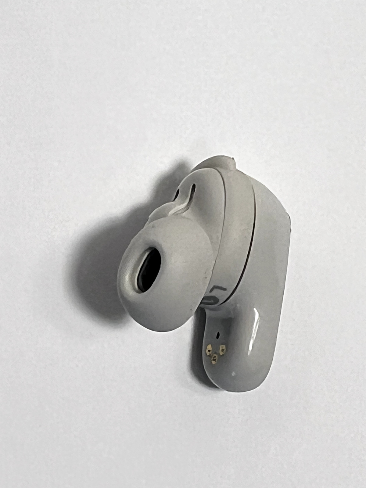 White Smoke Bose QuietComfort Ultra LEFT SIDE ONLY 441408 QUIET but working ASIS