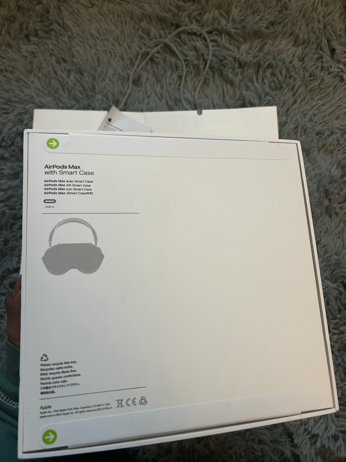 Apple AirPods Max Beige USB-C Headphones 2020s Model with Smart Case