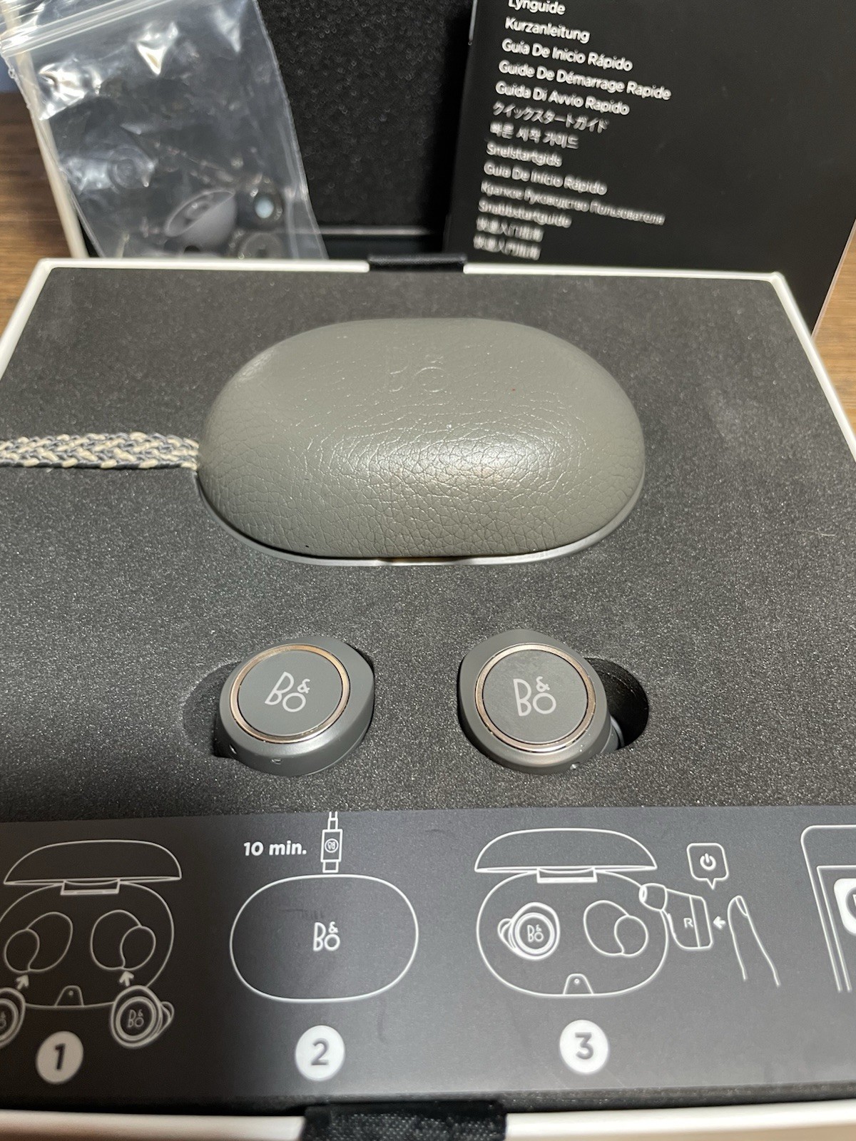 Bang & Olufsen Beoplay E8 B&O True Wireless Earphones Charcoal Sand PN: 1644126