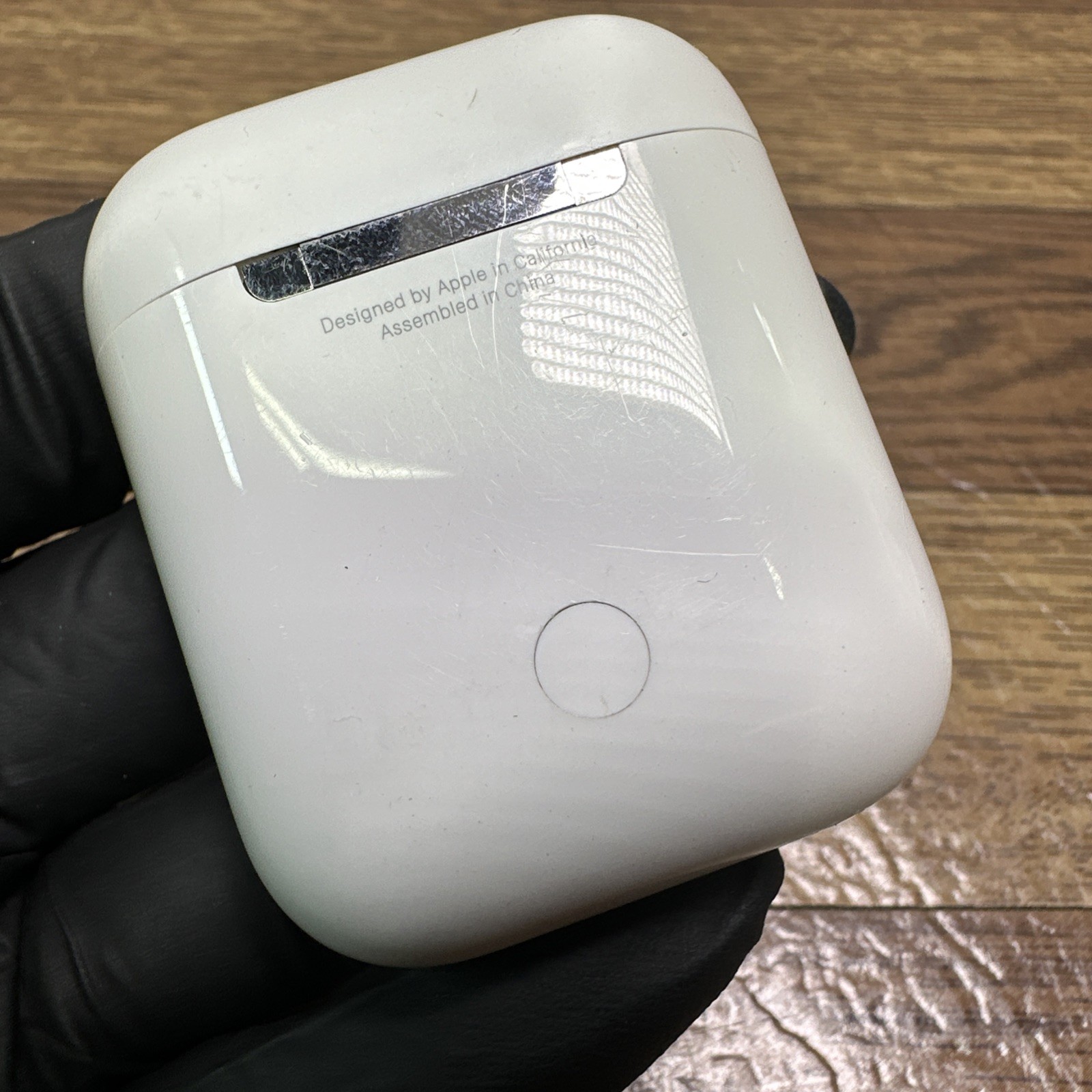 Apple AirPods Standard with Charging Case A1602 / READ