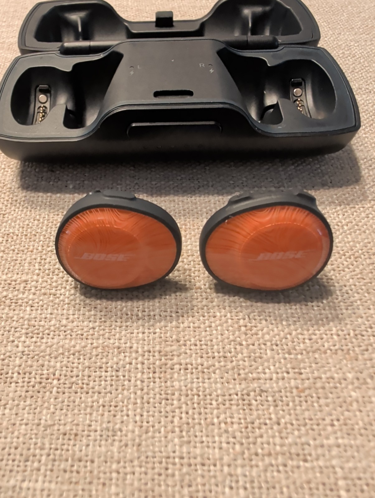 Bose SoundSport Free Wireless Earbuds Orange/Navy. Right Bud Works