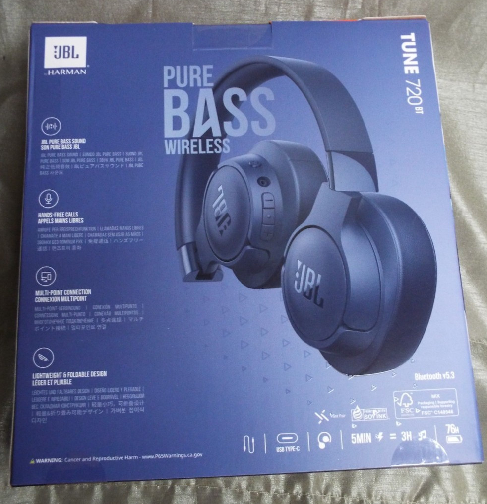 NIB Harman JBL Tune 720BT Wireless Over-Ear Headphones Pure Bass Bluetooth -BLUE