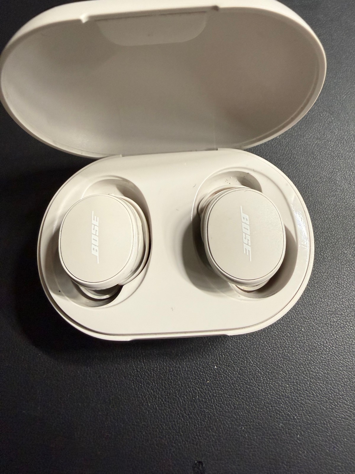 Bose QuietComfort Noise Cancelling Wireless Earbuds – White Smoke