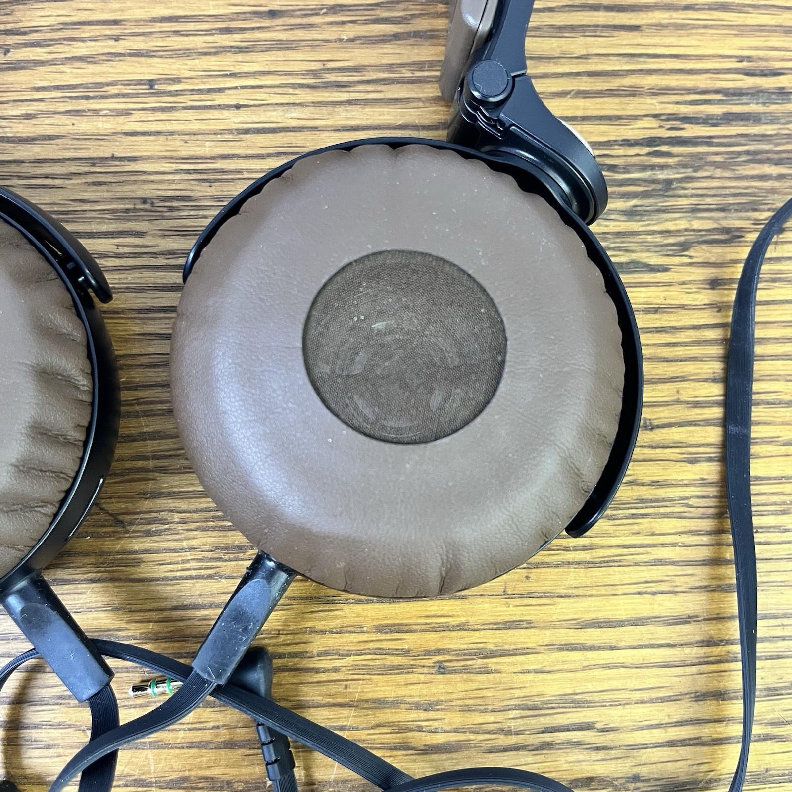 Sony MDR-XB600 Headband Headphones – Black/Brown Tested And Working