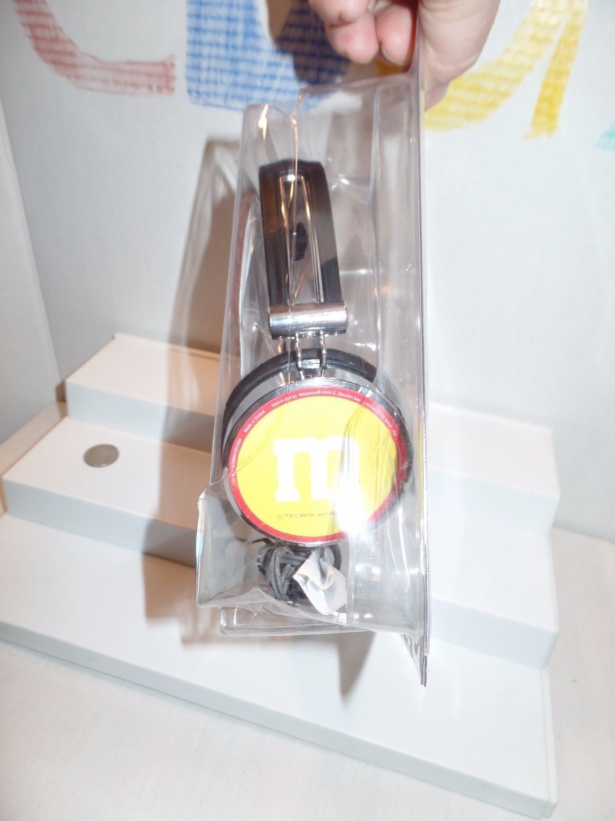 YELLOW M&M’S PROMO BLACK PLUSH NOISE BLOCKING OVER-EAR STEREO HEADPHONES SEALED