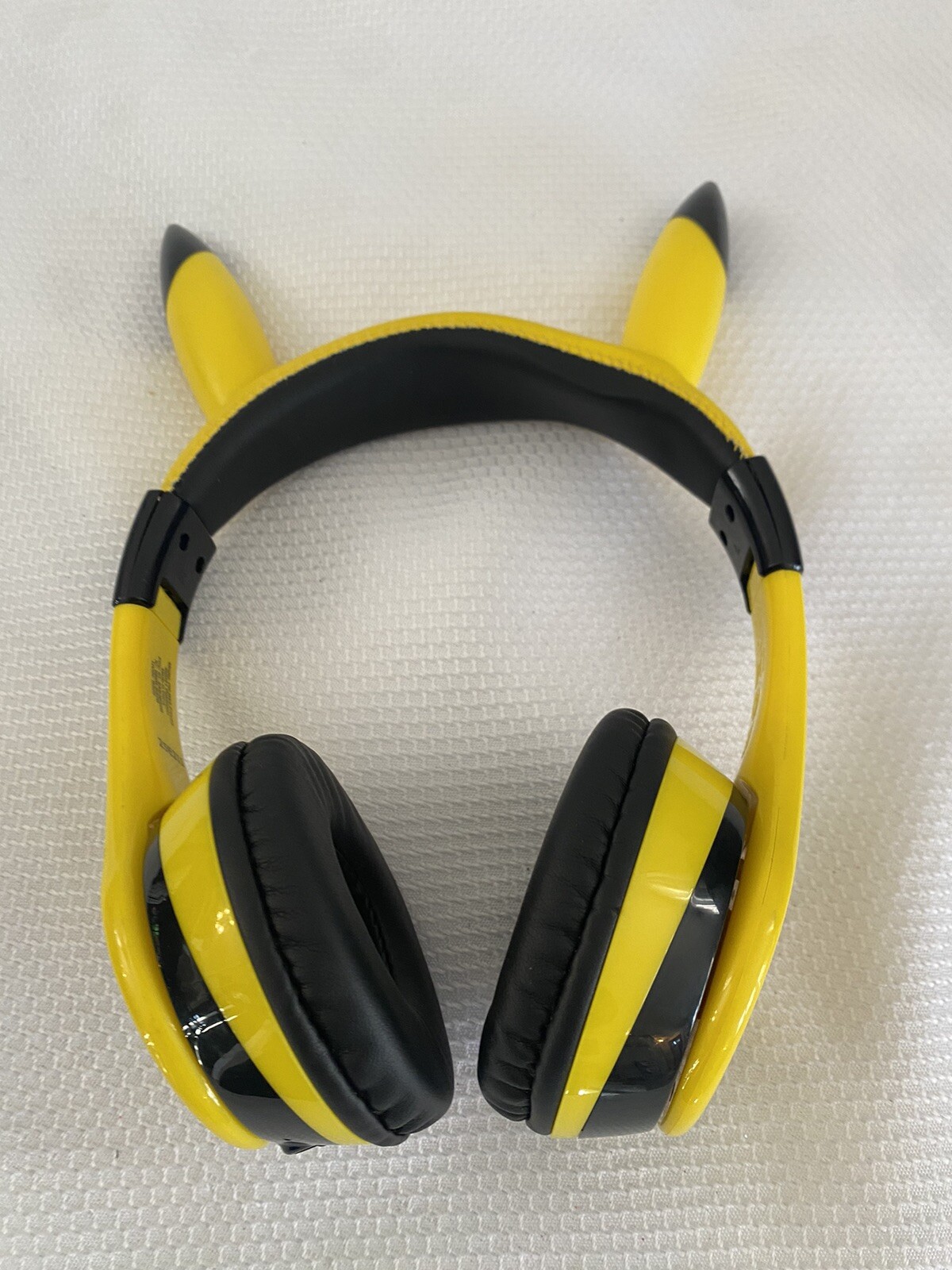 eKids – Pokemon Pikachu Bluetooth Headphones – yellow