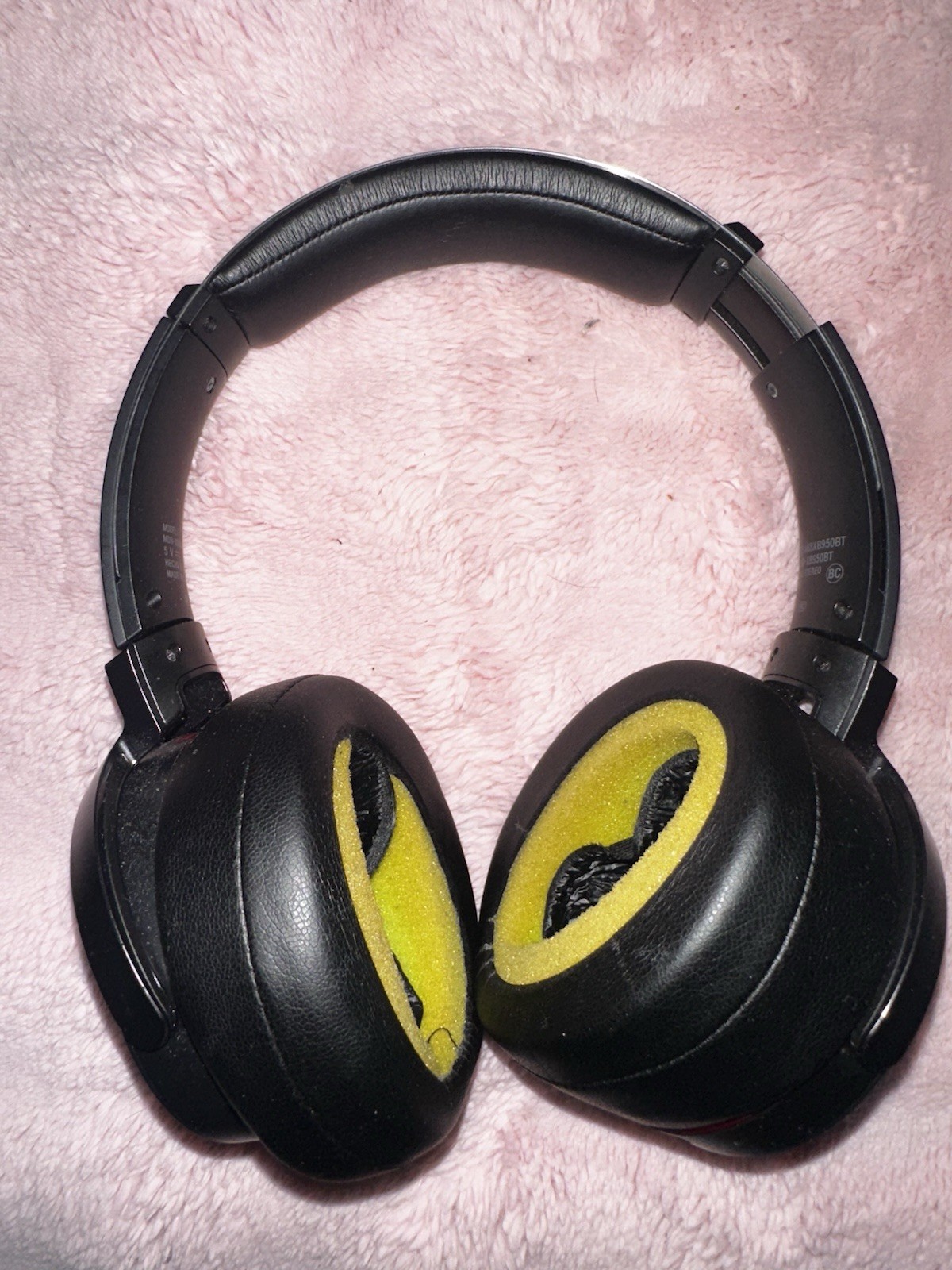 Sony MDRXB950BT/B Extra Bass Bluetooth Headphones (Black)