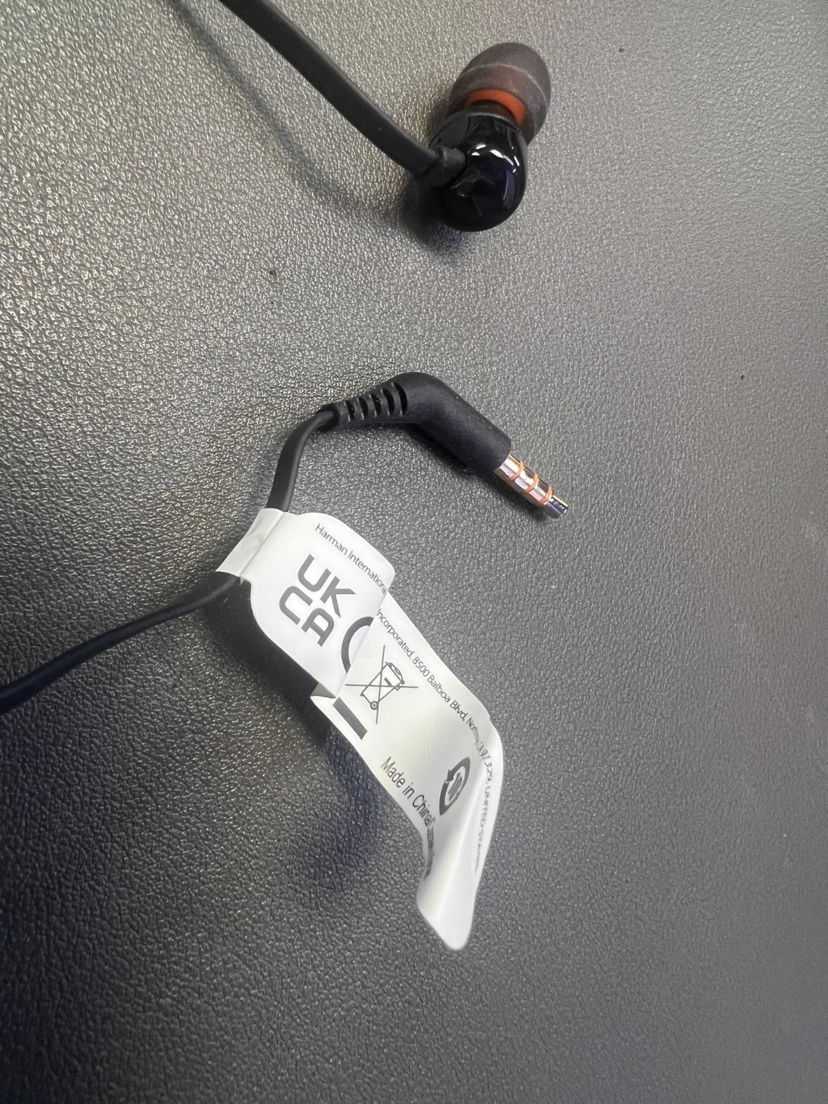 JBL Tune 110 wired in-ear earbuds 3.5mm earphones Pure Bass Sound-BLACK