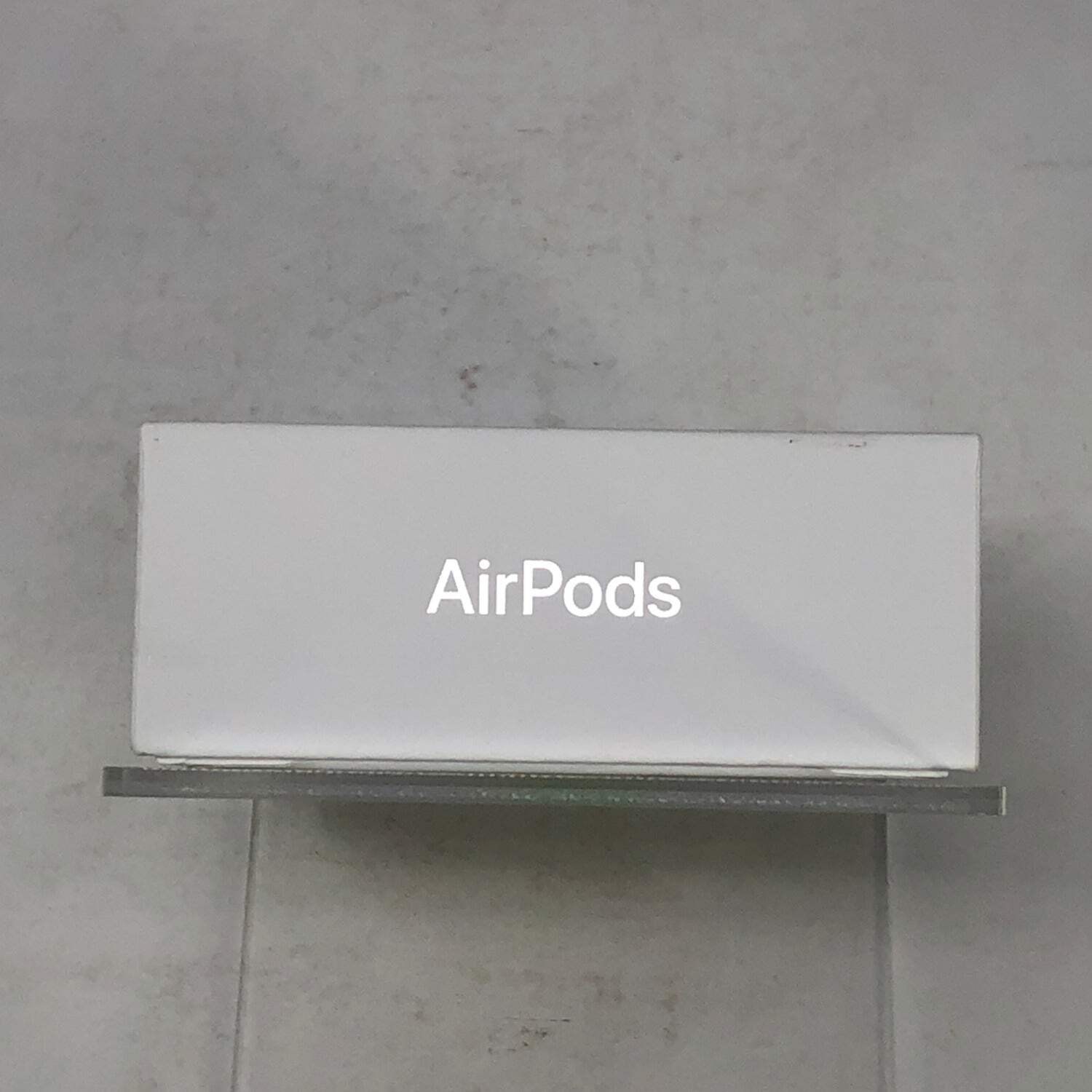 New Apple AirPods 4th Gen with Charging Case A3050 A3053 A3058 MXP63LL/A