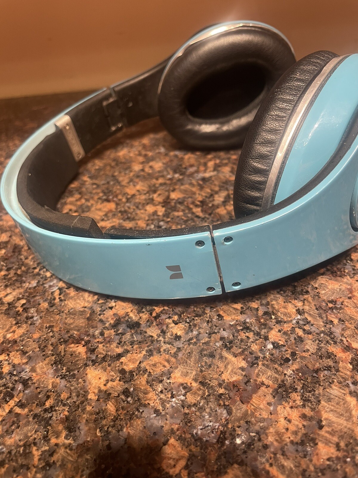 China Monster Beats by Dr. Dre Rare Knockoffs Light Blue/Red- Wired Headphones