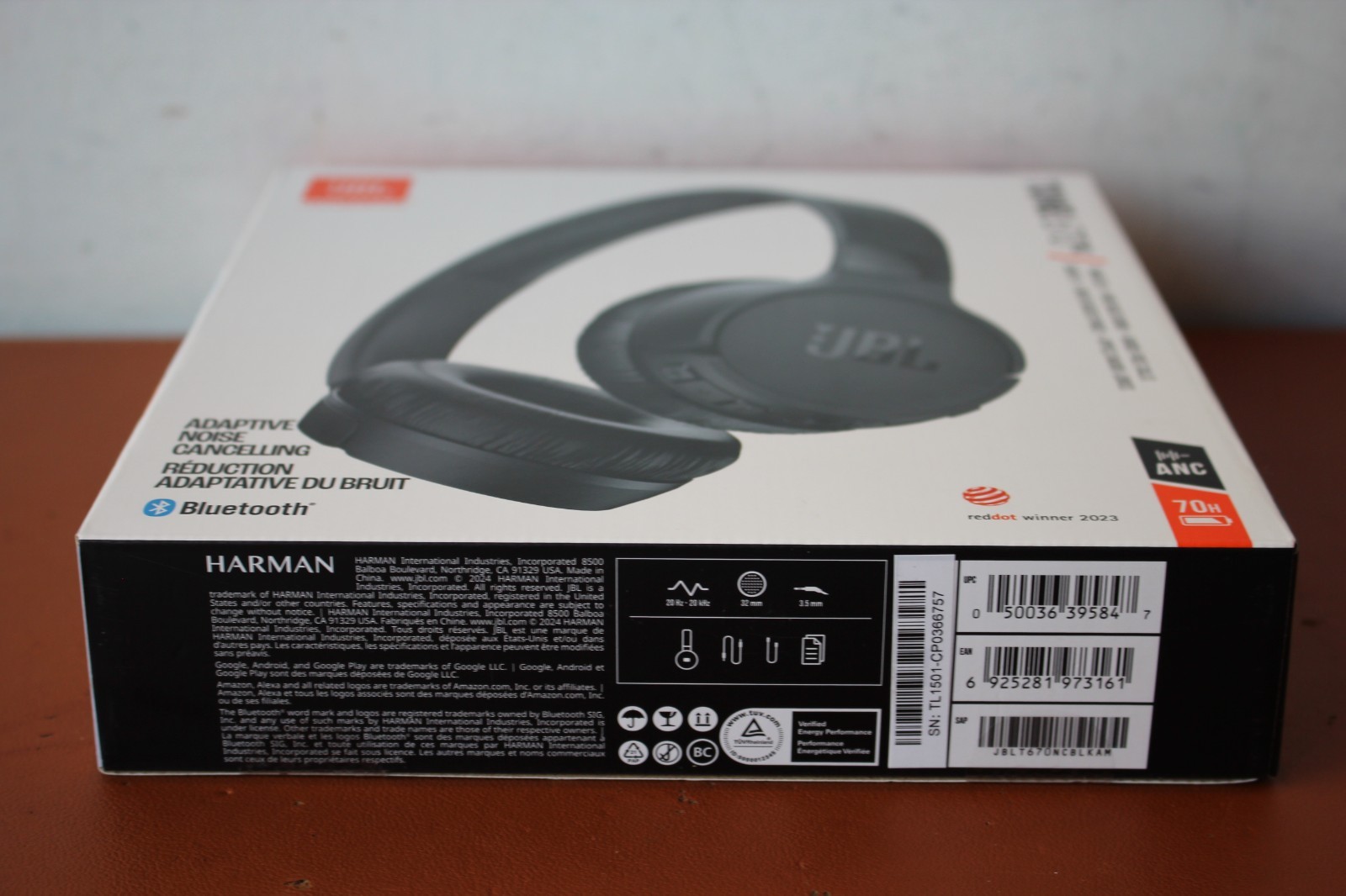 JBL TUNE 670NC Wireless Pure Bass Sound Adaptive Noise Cancelling Headphones