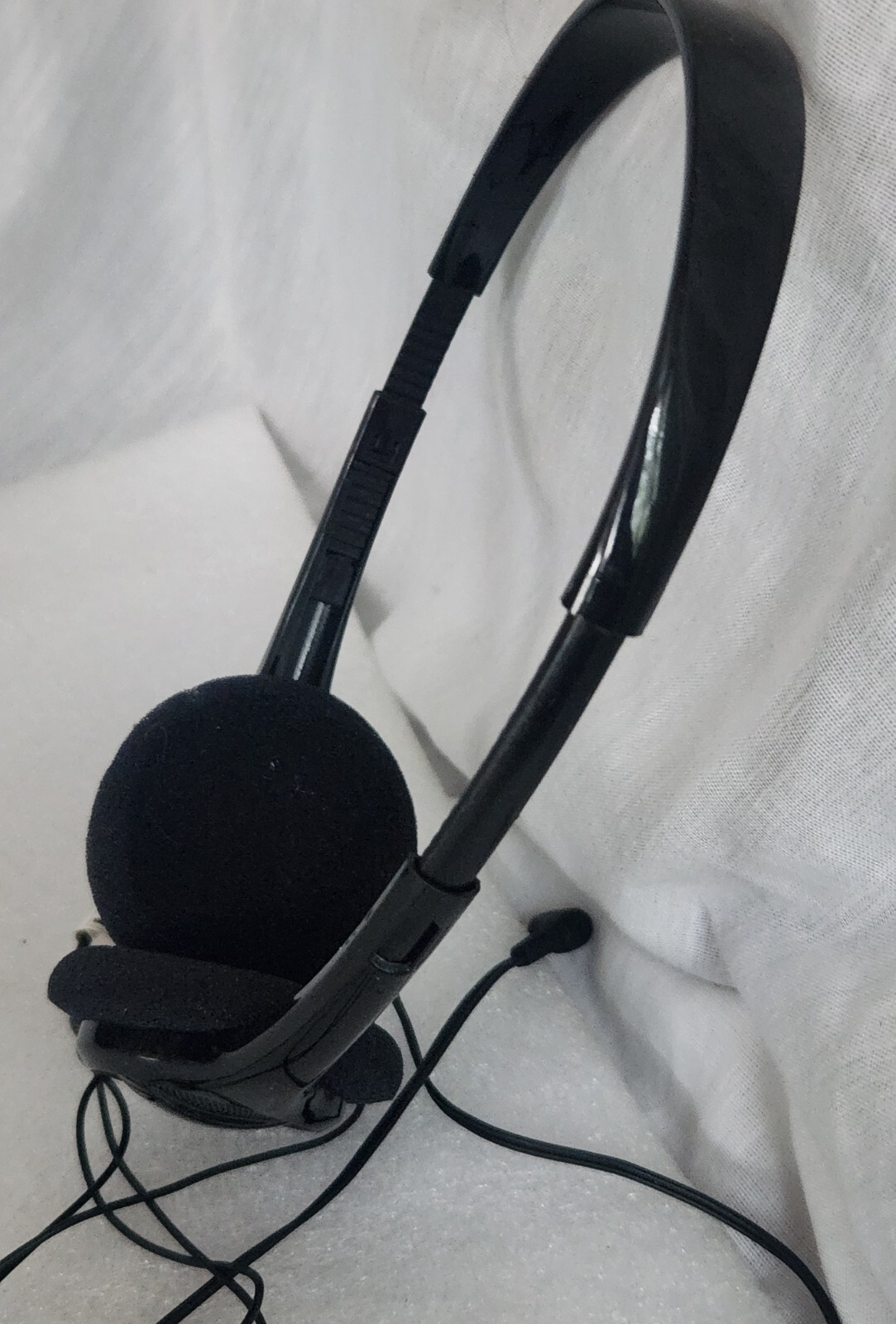 Koss KPH7 Black On-Ear Headphones • Foam Ear Cushion & Adjustable Headband