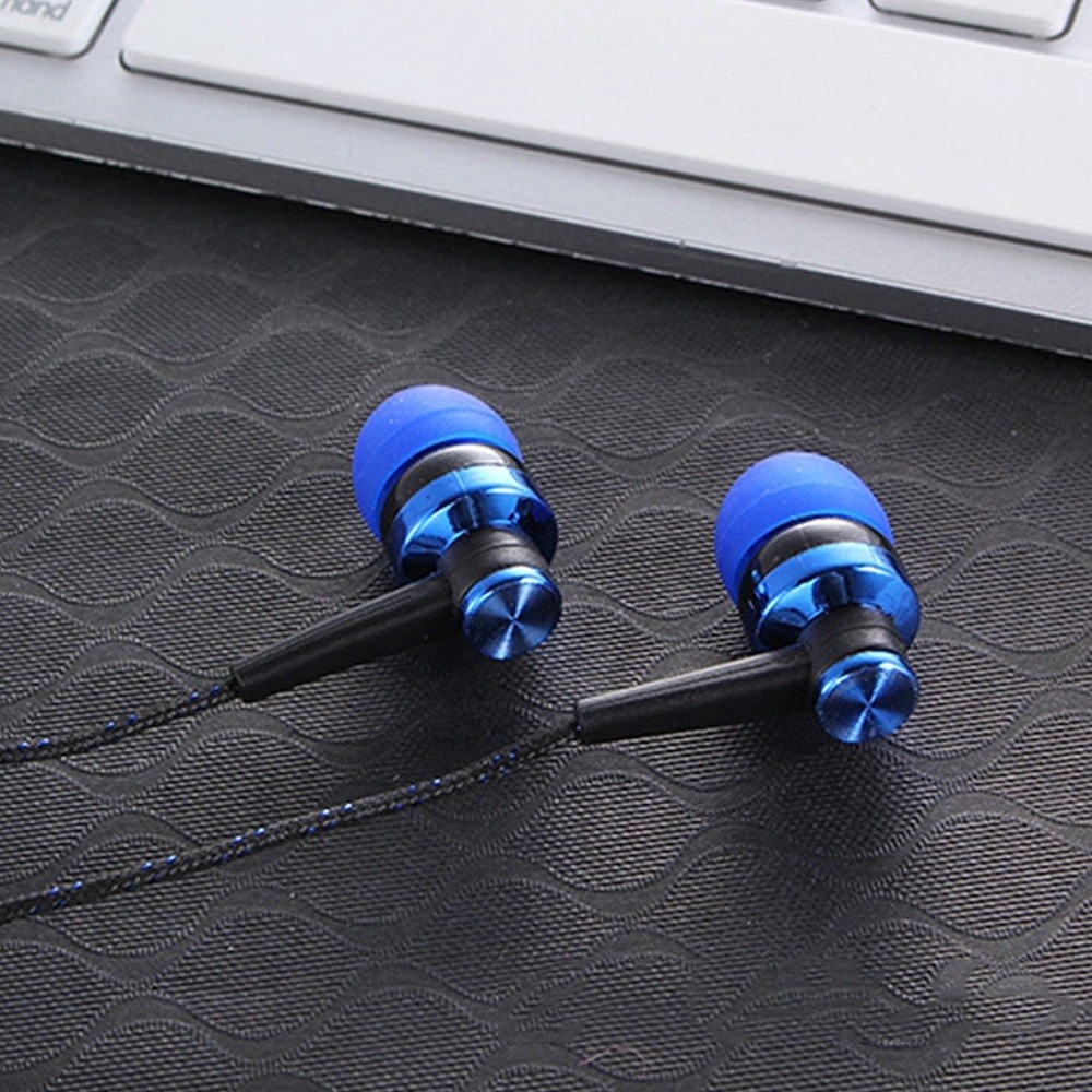 Corded Earbuds Tangle-Free Braided Cable Wire Extra Bass Silicone Tips Mic