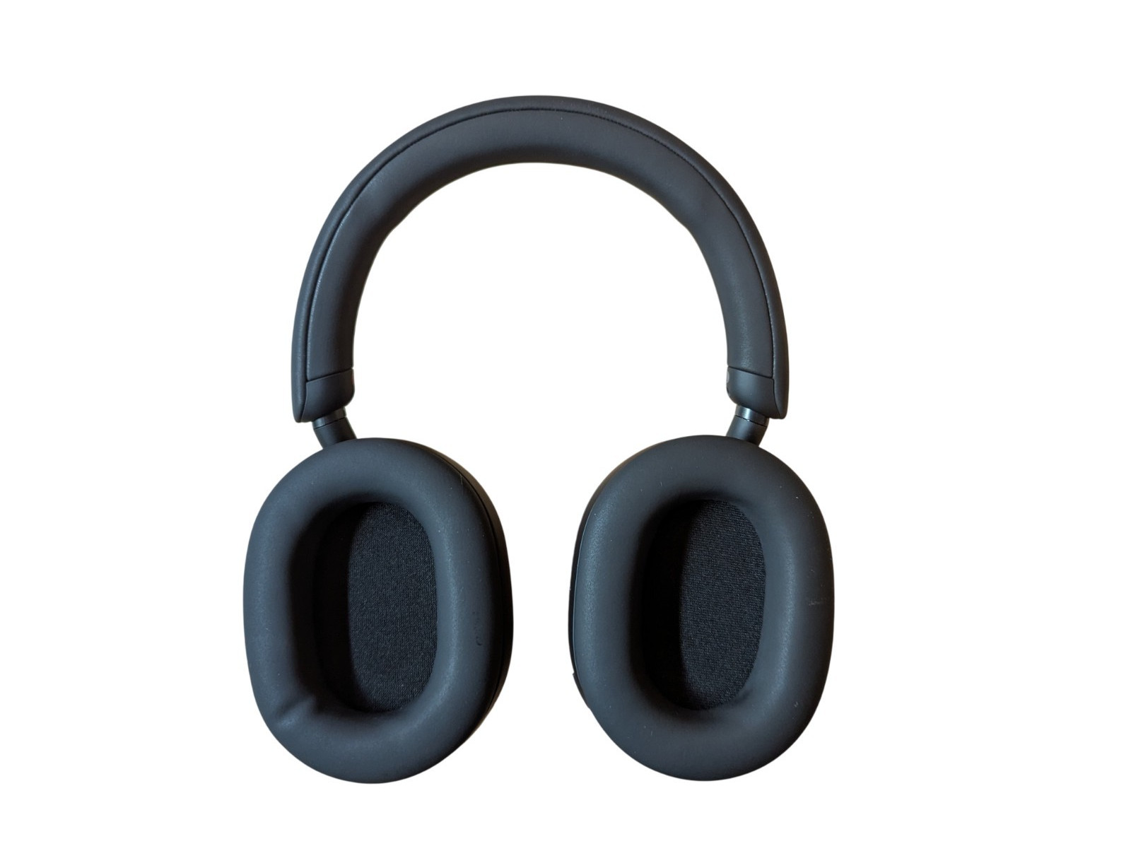 Sony WH-1000XM5SA Wireless Noise-Cancellation Bluetooth Headphones – Working