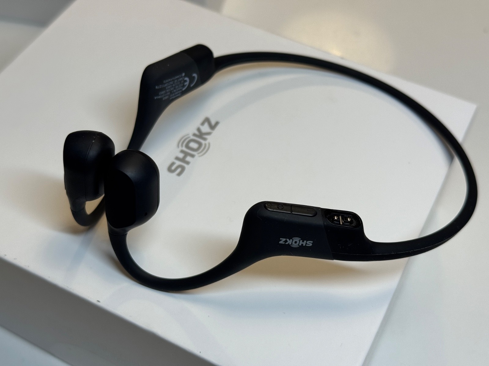 Shokz OpenRun Standard Size Bone Conduction Headphones Black S803BK