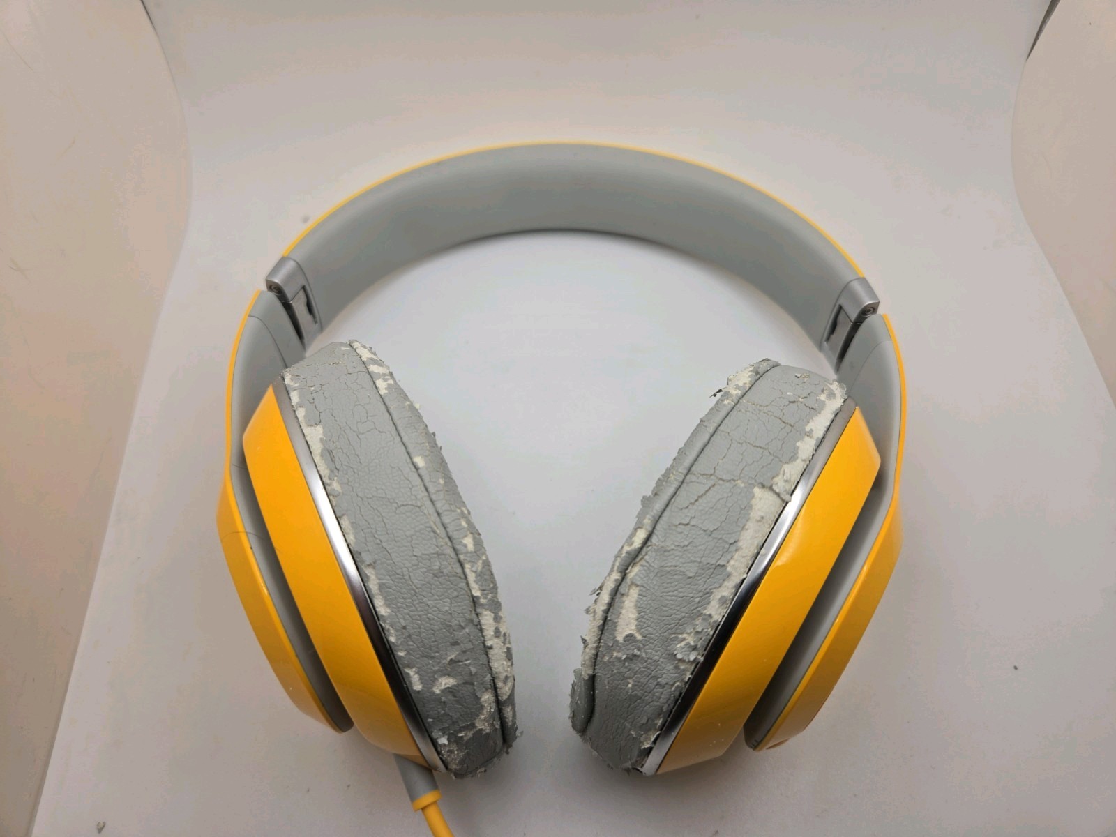 Pre-owned rare Beats Studio 2.0 Wired Limited Edition Orange Headphones tested