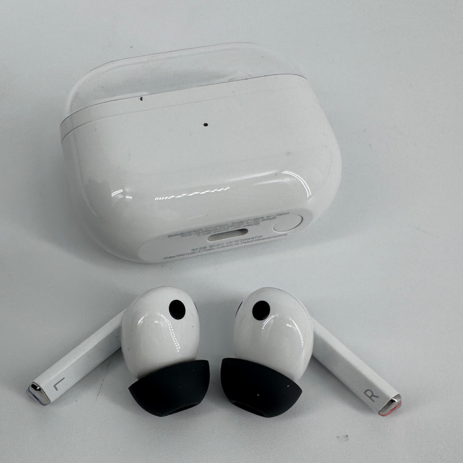 Samsung Galaxy Buds3 Pro SM-R630 Wireless Earbud Headphones – White