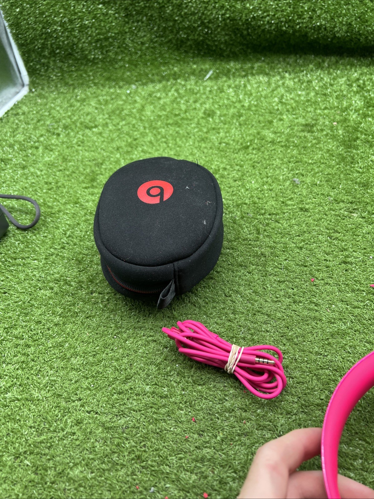 Beats Solo Wired On-Ear Headphones B0518 Pink ~ Work But Need EarPads. 13