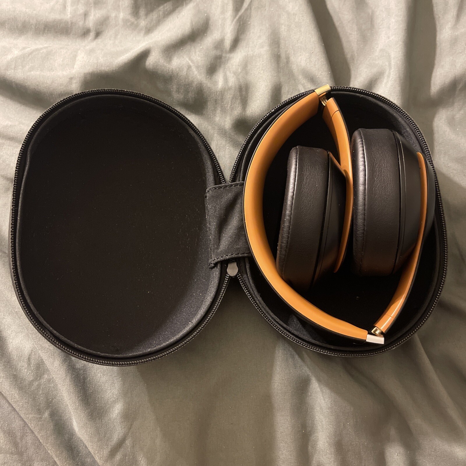 Beats by Dr. Dre Studio3 Wireless Headphones – The Beats Skyline Collection -…