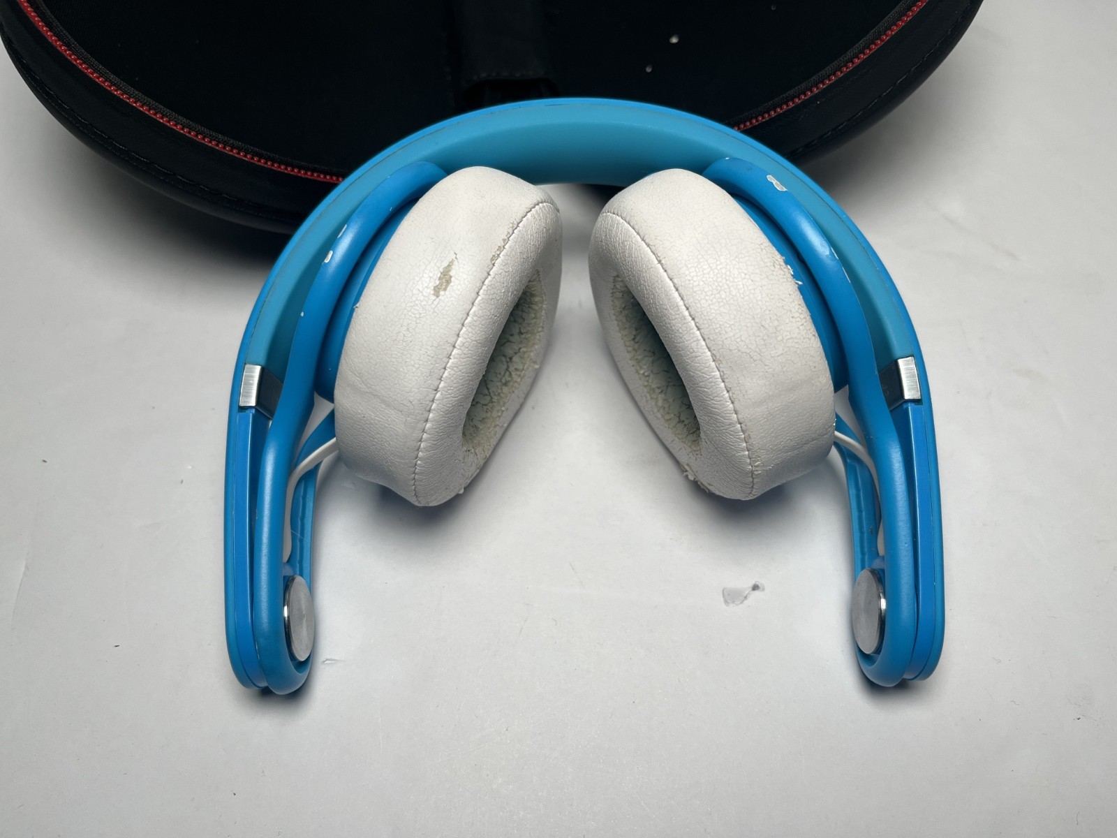 Beats Mixr Mixer Headphones Neon blue & white David Guetta Edition