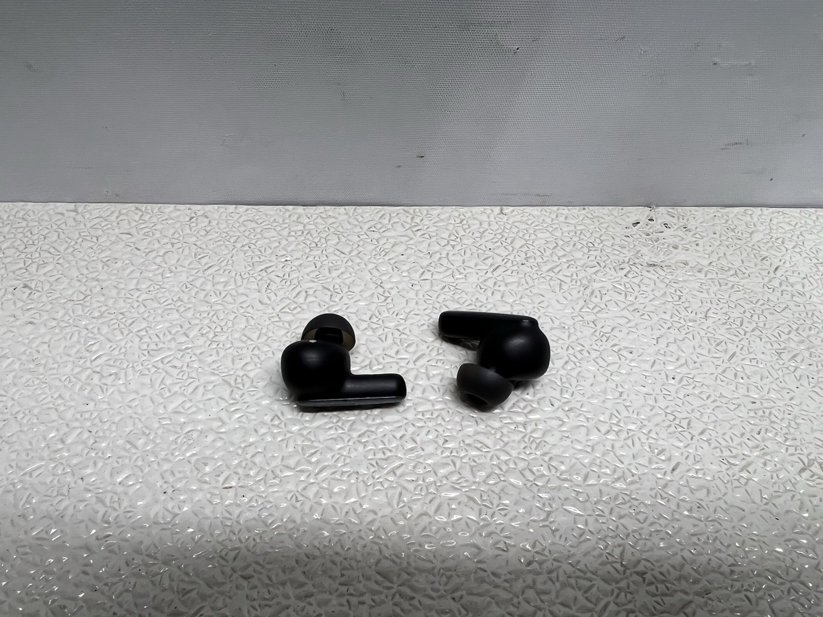 JBL – Live Beam 3 True Wireless Noise Cancelling Earbuds – 2024 – Black –