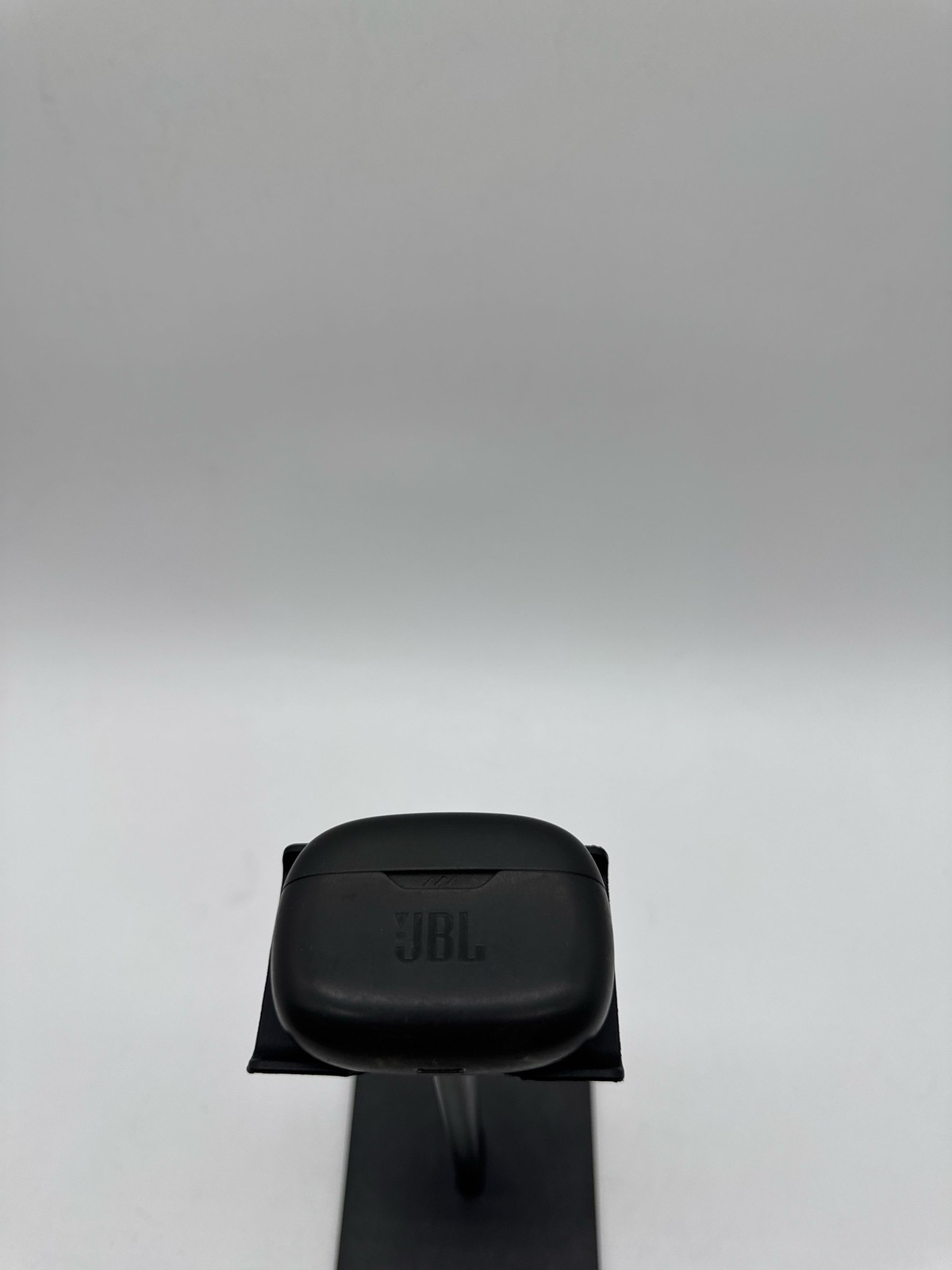 (BROKEN) JBL Vibe Beam True Wireless Deep Bass Earbuds Bluetooth 5.2 32 Hrs