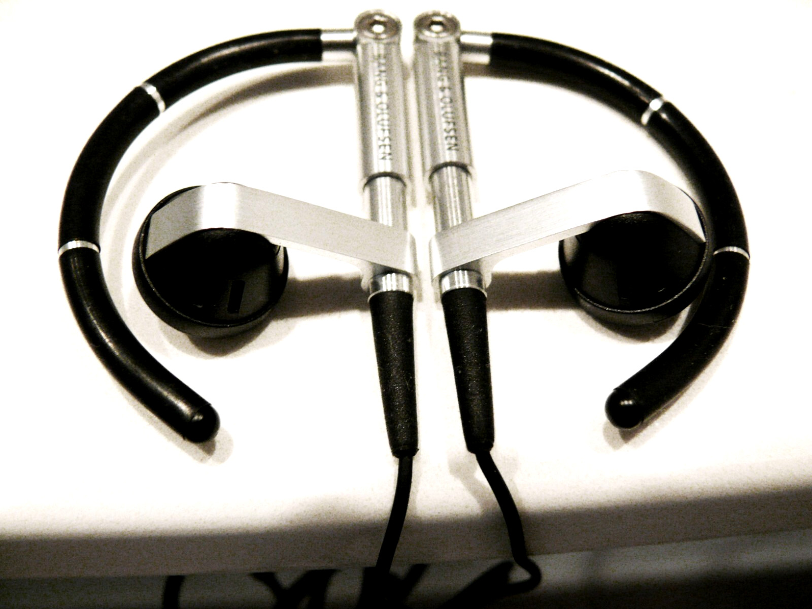 B&O-Bang & Olufsen A8 Earset