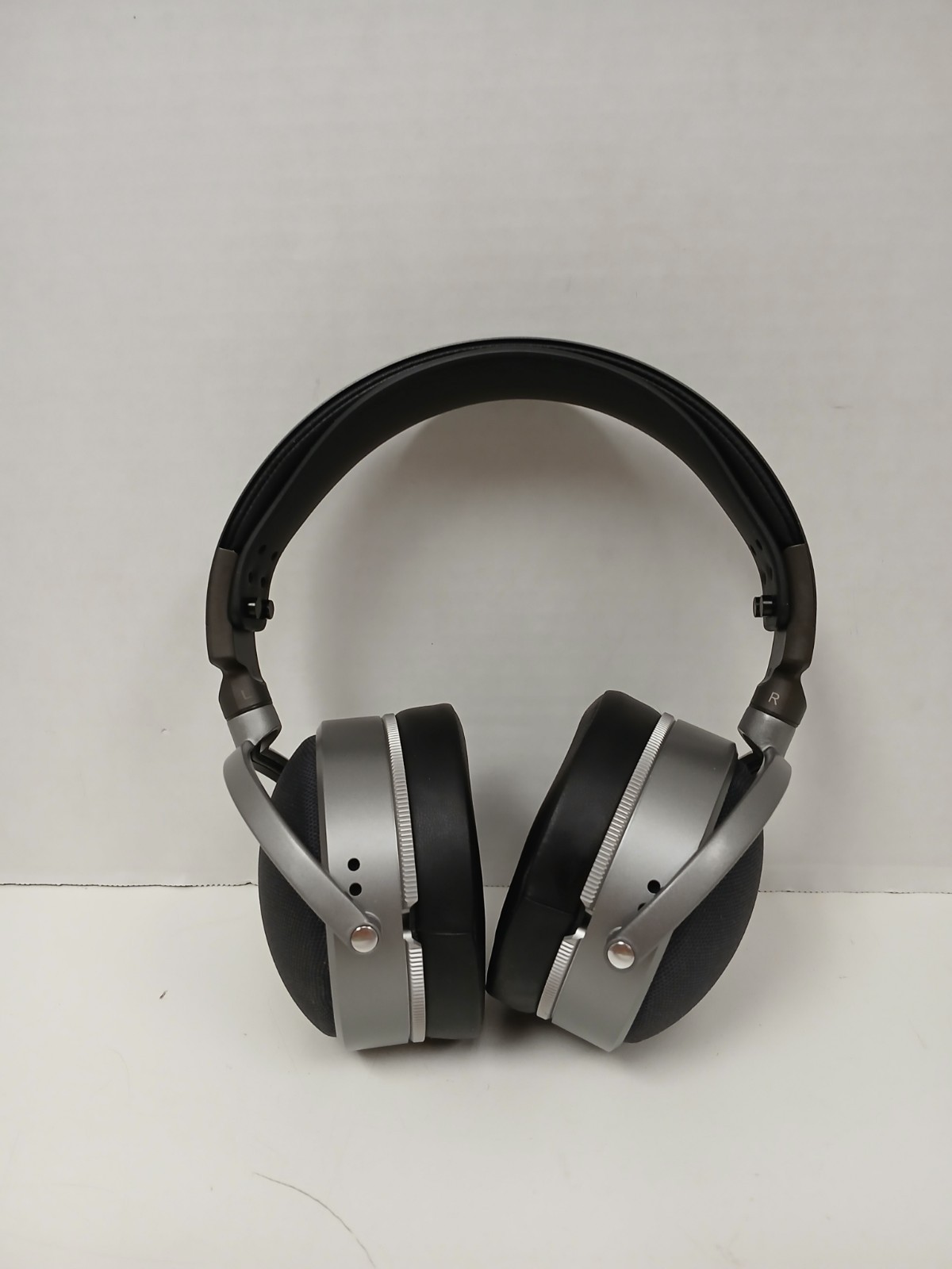Audeze LCD-S20 Closed Back Headphones *No Cords*