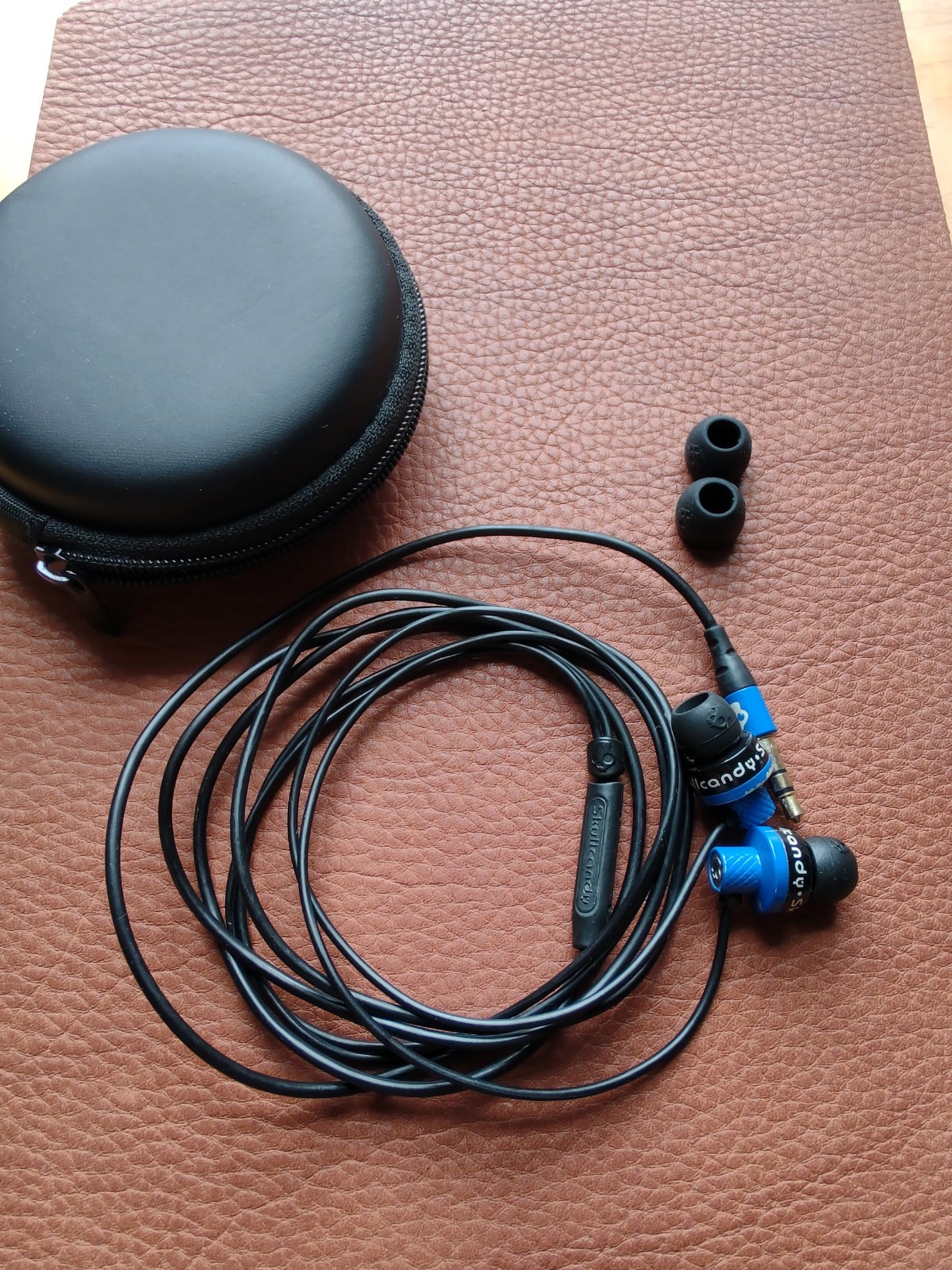 Skullcandy Titan Wired In-Ear Earbuds Blue/Black 3.5mm Jack (Non-microphone)