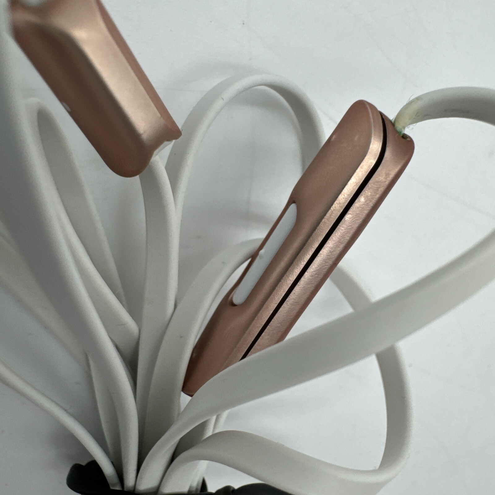 PARTS REPAIR Rose Gold UrBeats 2nd Gen In-Ear Headphones Dr Dre WITH AUDIO ISSUE