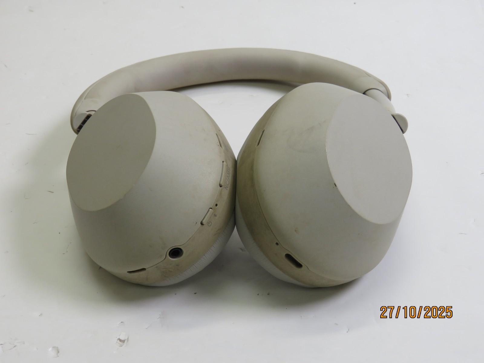 Sony WH-1000XM5 Over-Ear Noise Cancelling Bluetooth Headphones – SILVER [DJ1285]