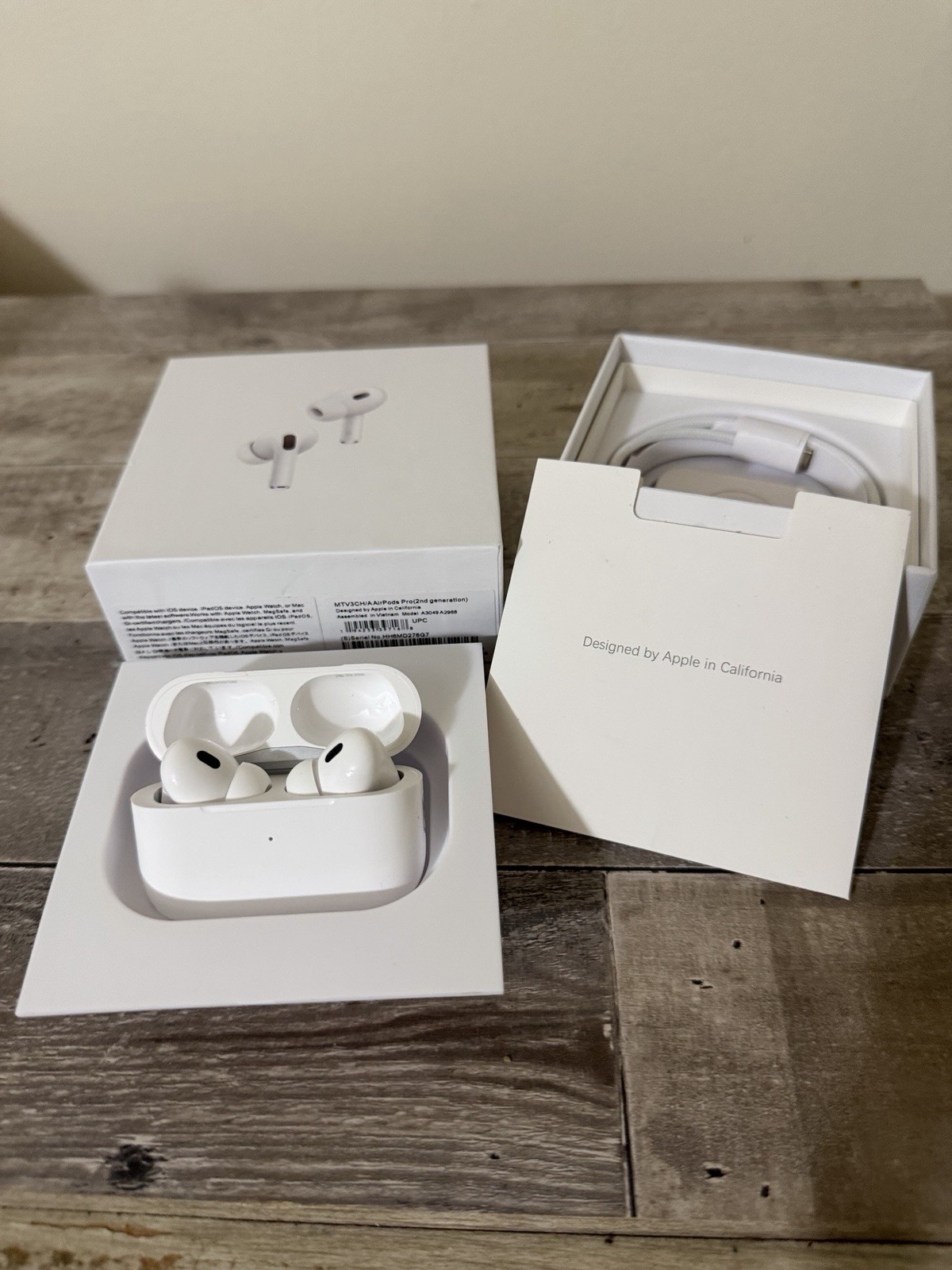 Apple AirPods Pro 2nd Gen White ANC MagSafe USB-C Wireless Charging