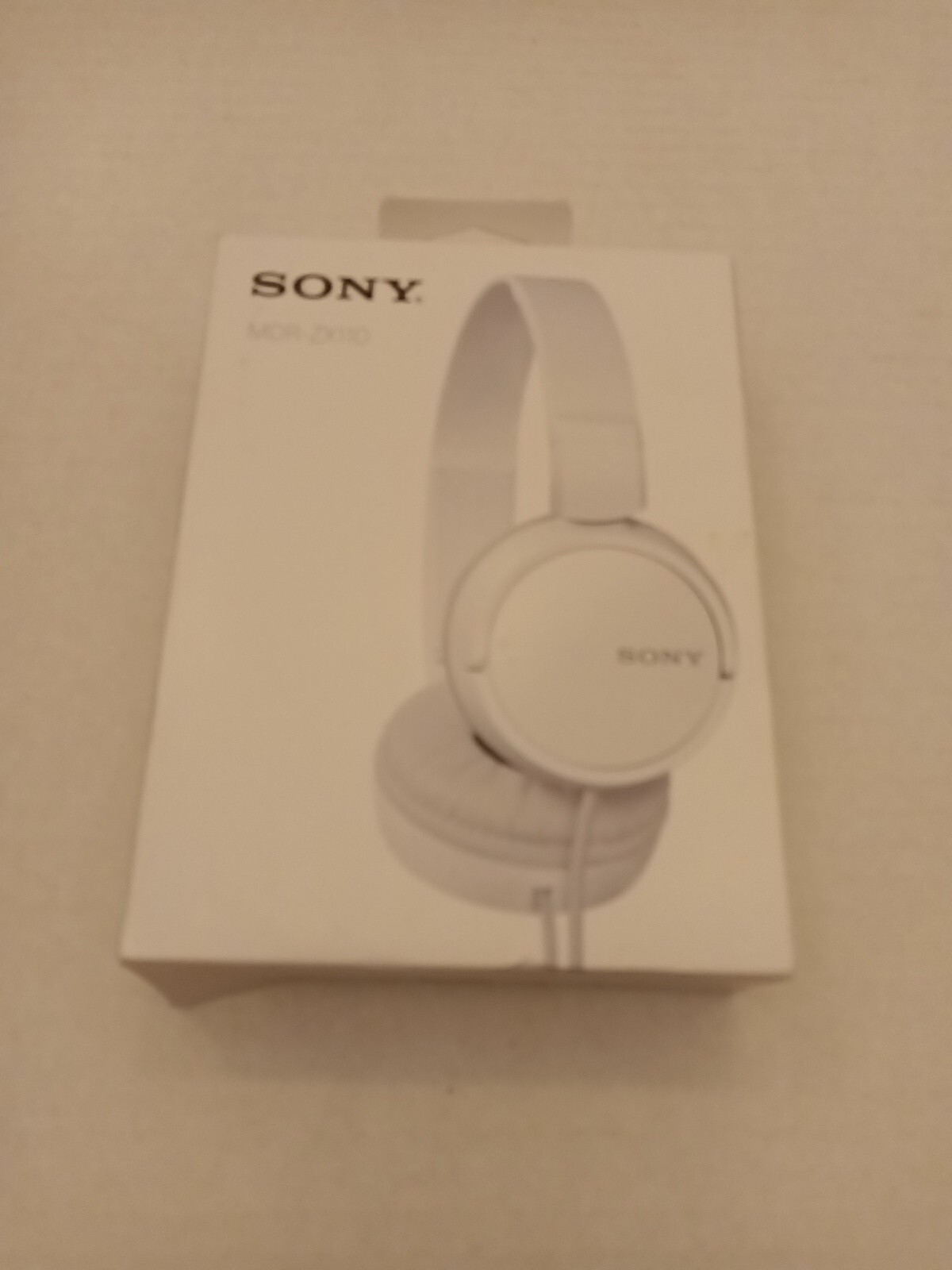 Sony MDR-ZX110 Ear-Pad (On the Ear) Headband Headphones – White